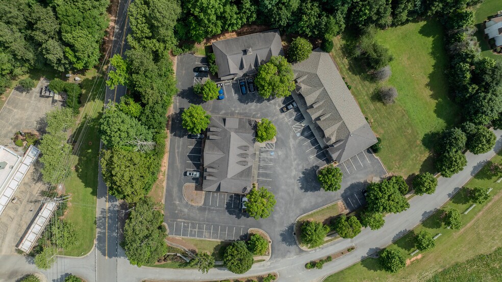 More Photos Of 120 Millbrook Village Dr, Tyrone Office For Sale