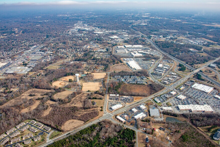 More Photos Of 3866 Rural Retreat Rd, Burlington Storefront Retail Office For Lease
