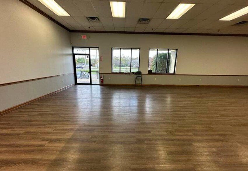 More Photos Of 4404 Hamilton Cleves Rd, Hamilton Warehouse For Lease
