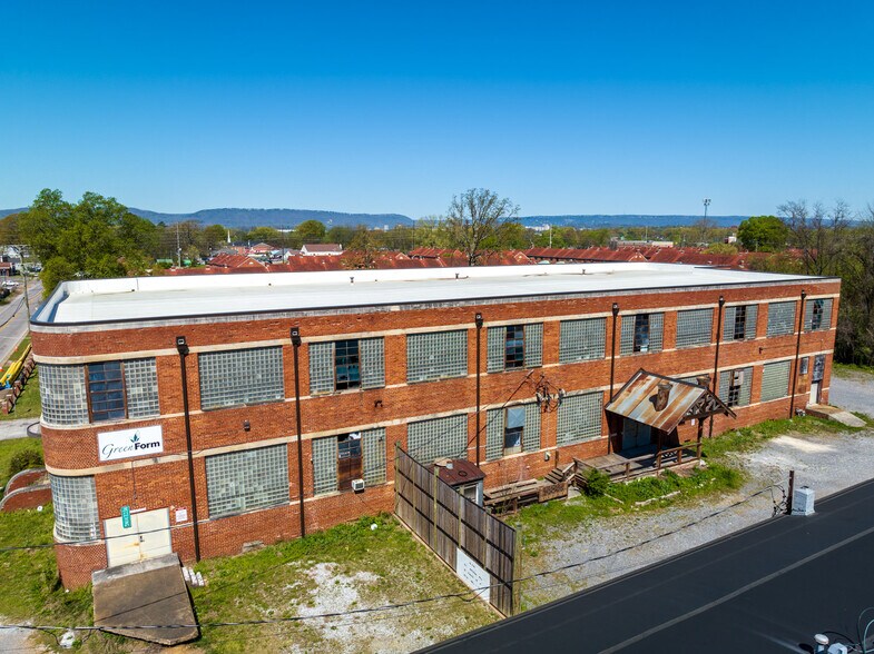 More Photos Of 2301 E 28th St, Chattanooga Manufacturing For Lease