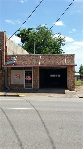 Primary Photo Of 349 Bonham St, Paris Warehouse For Lease