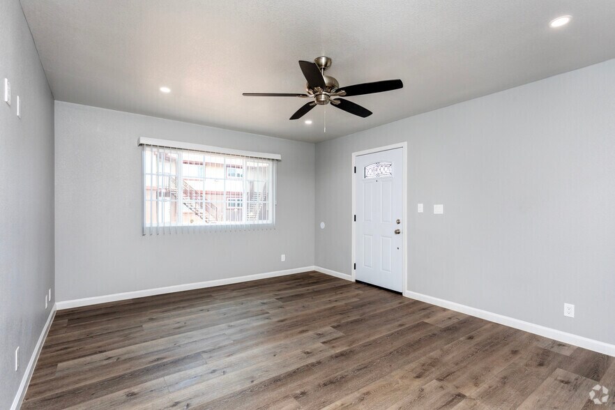 More Photos Of 1223 N Sylmar Ave, Fresno Apartments For Sale