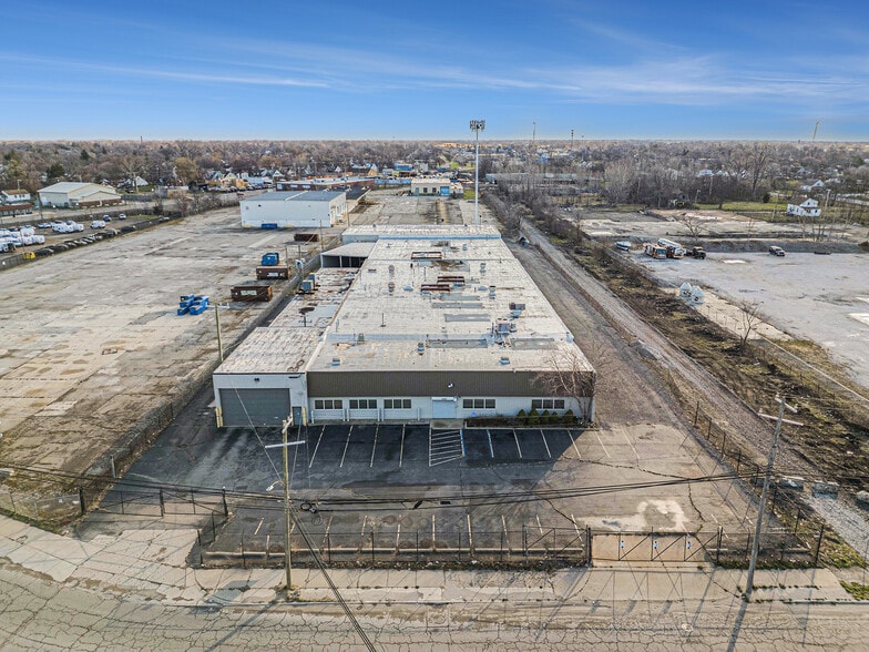 More Photos Of 14650 Dequindre St, Detroit Manufacturing For Sale