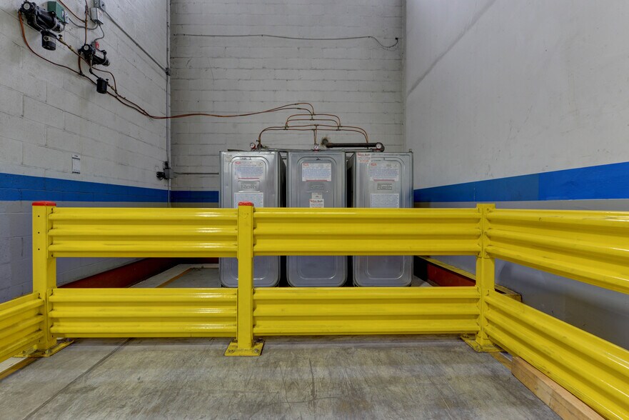 More Photos Of 17-09 Zink Pl, Fair Lawn Manufacturing For Lease