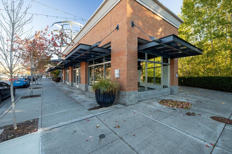 More Photos Of 2900 Woburn St, Bellingham Unknown For Lease
