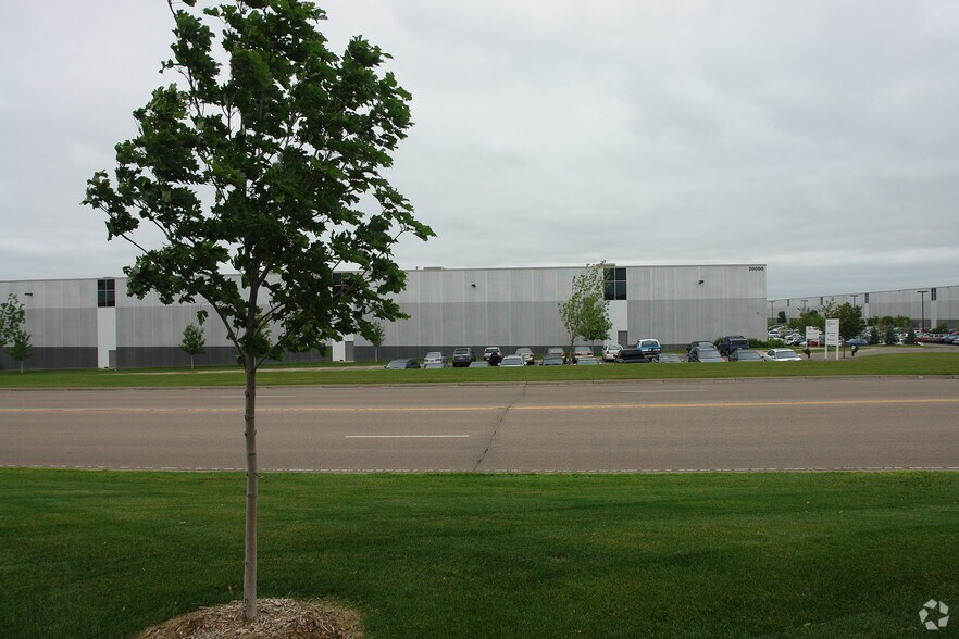 More Photos Of 20000 S Diamond Lake Rd, Rogers Distribution For Lease