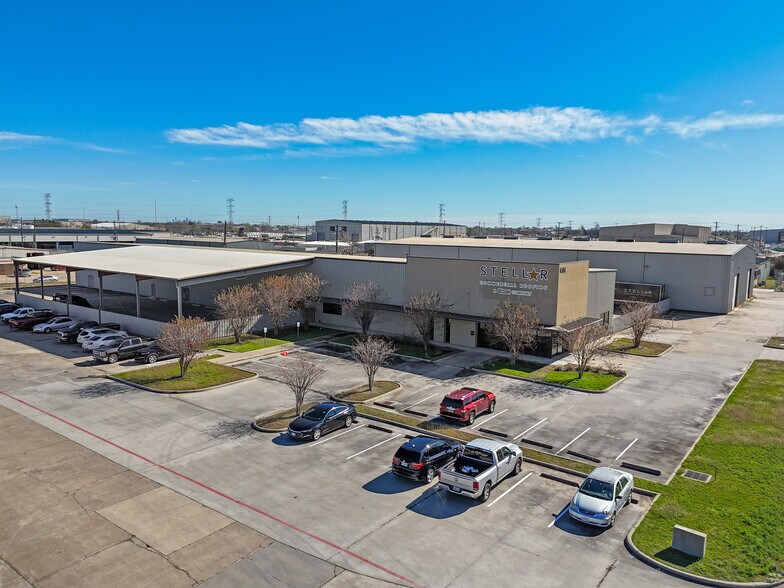 More Photos Of 6754-6758 Northwinds Dr, Houston Warehouse For Lease