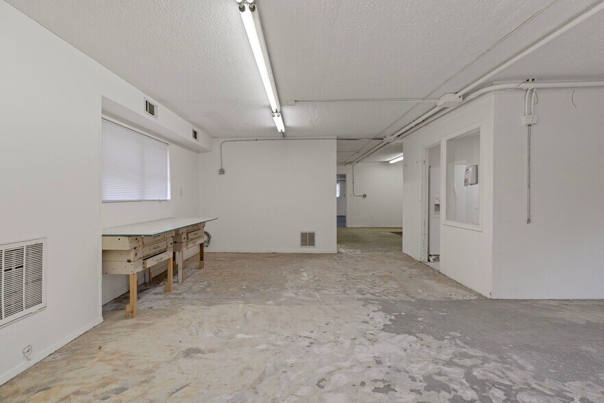 More Photos Of 377 Highway 40 W, Inglis Flex For Sale