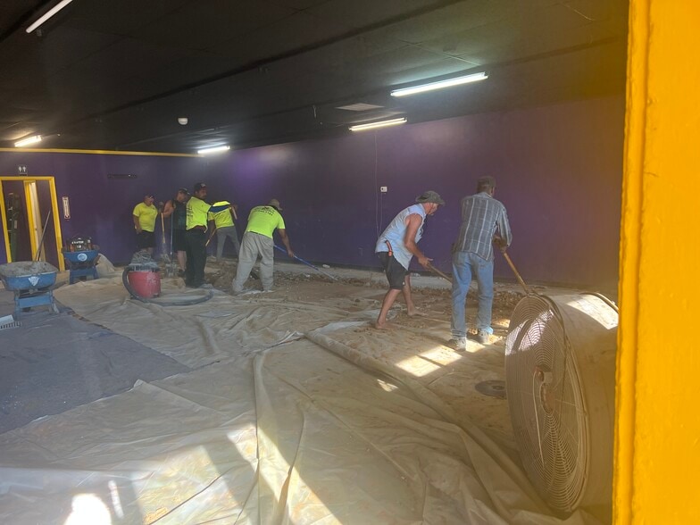 More Photos Of 2542 S Crater Rd, Petersburg Freestanding For Sale