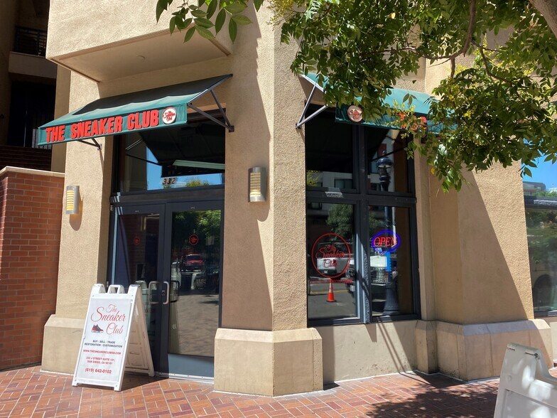 More Photos Of 330-332 J St, San Diego Apartments For Lease