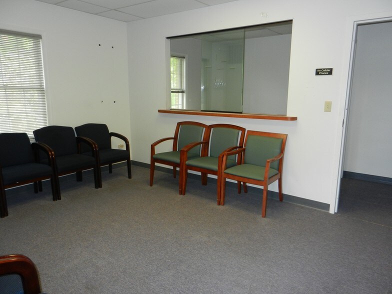 More Photos Of 552 Westfield Ave, Westfield Medical For Lease