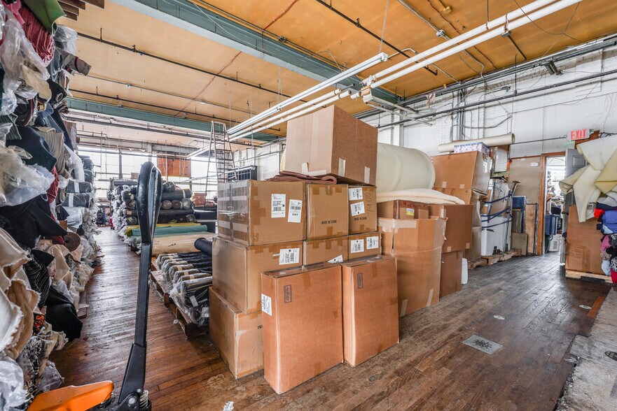 More Photos Of 560 55th St, West New York Manufacturing For Sale