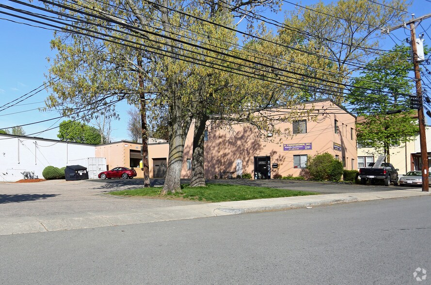Primary Photo Of 33 Rumford Ave, Waltham Manufacturing For Lease