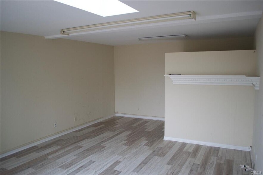 More Photos Of 909 N Aviation Blvd, Manhattan Beach Unknown For Lease