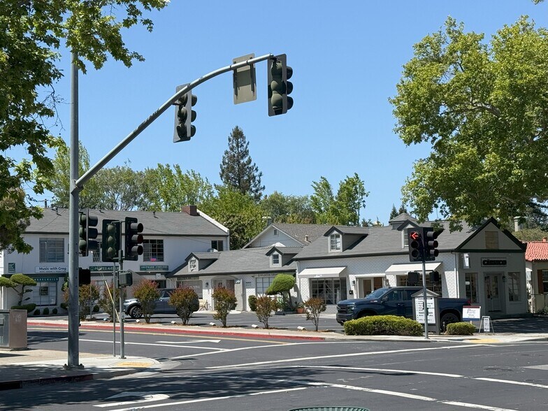 Primary Photo Of 501 N Santa Cruz Ave, Los Gatos Storefront Retail Office For Sale