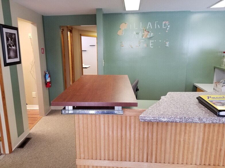 More Photos Of 3800 Harlem Rd, Cheektowaga Office For Lease