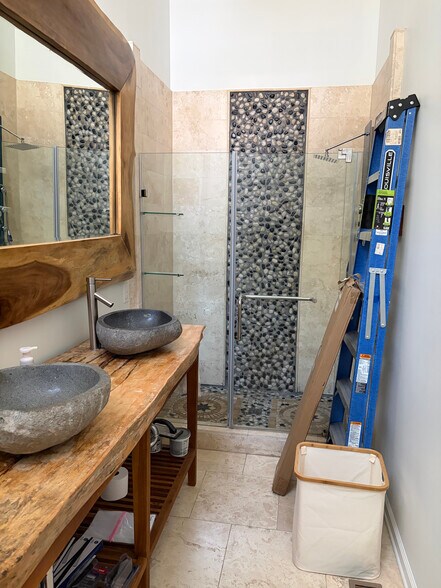 More Photos Of 2716 Westwood Dr, Nashville Office For Sale