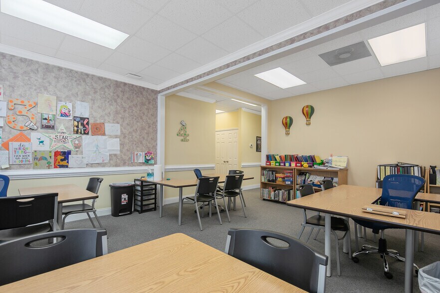 More Photos Of 2915 Raeford Rd, Fayetteville Medical For Sale