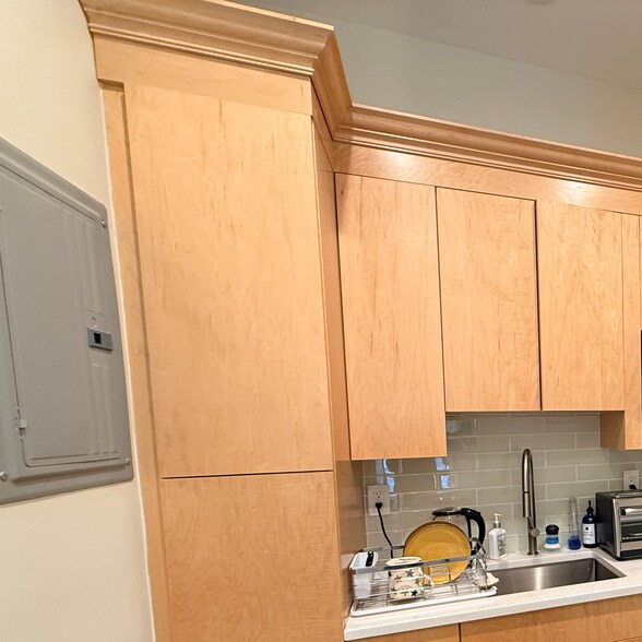 More Photos Of 49-81 Cuttermill Rd, Great Neck Apartments For Sale