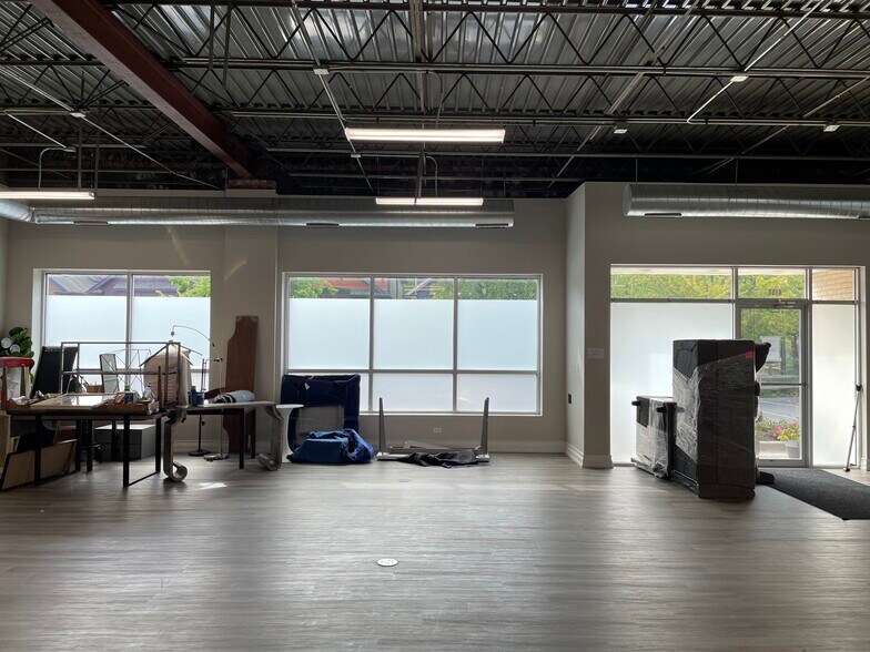 More Photos Of 4155 N Rockwell St, Chicago Warehouse For Lease