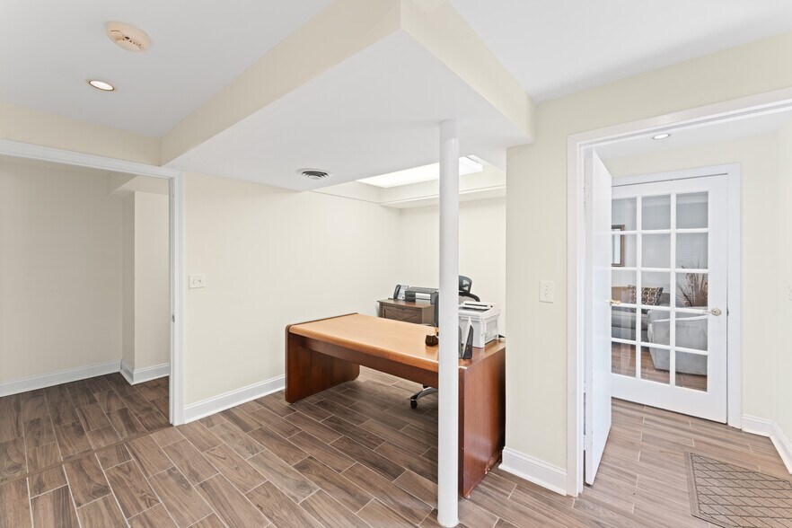 More Photos Of 1238 Post Rd, Fairfield Loft Creative Space For Lease