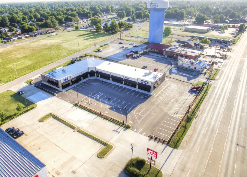 More Photos Of 2601 W Parrish Ave, Owensboro Restaurant For Lease