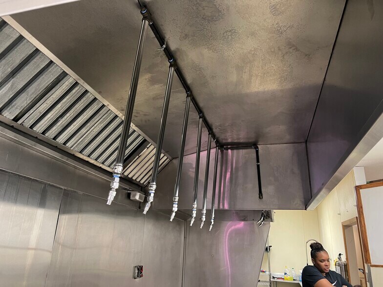 More Photos Of 3705-3717 W Jolly Rd, Lansing Storefront For Sale