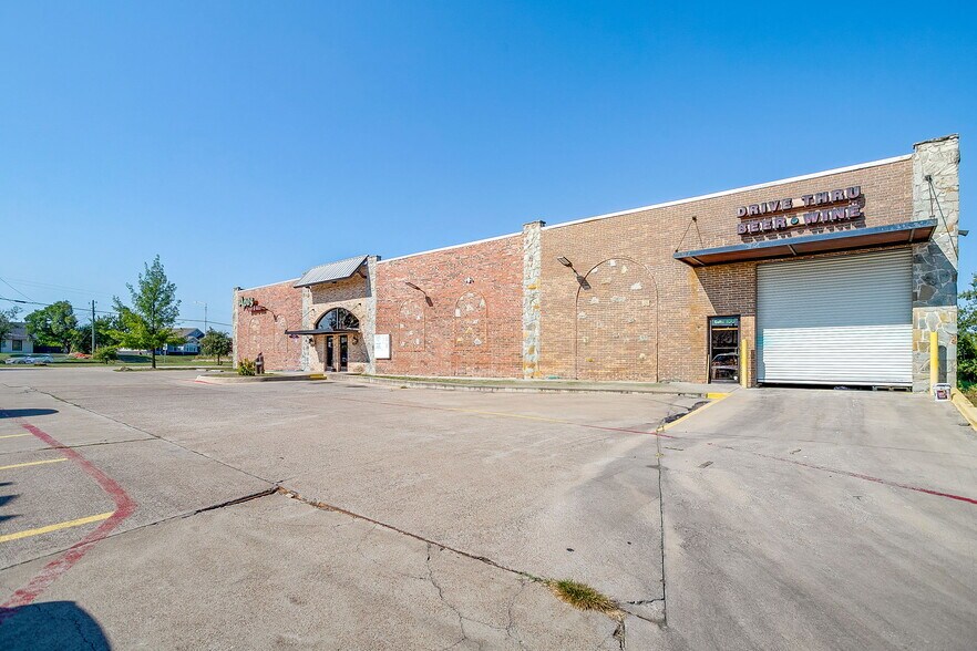 More Photos Of 1228 Ranger Hwy, Weatherford Freestanding For Sale