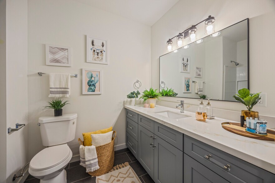 More Photos Of 2152 N 185th St, Shoreline Apartments For Sale