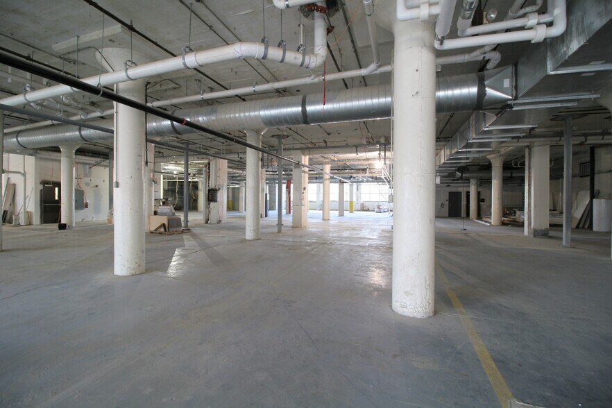 More Photos Of 102 W Superior St, Fort Wayne Apartments For Lease