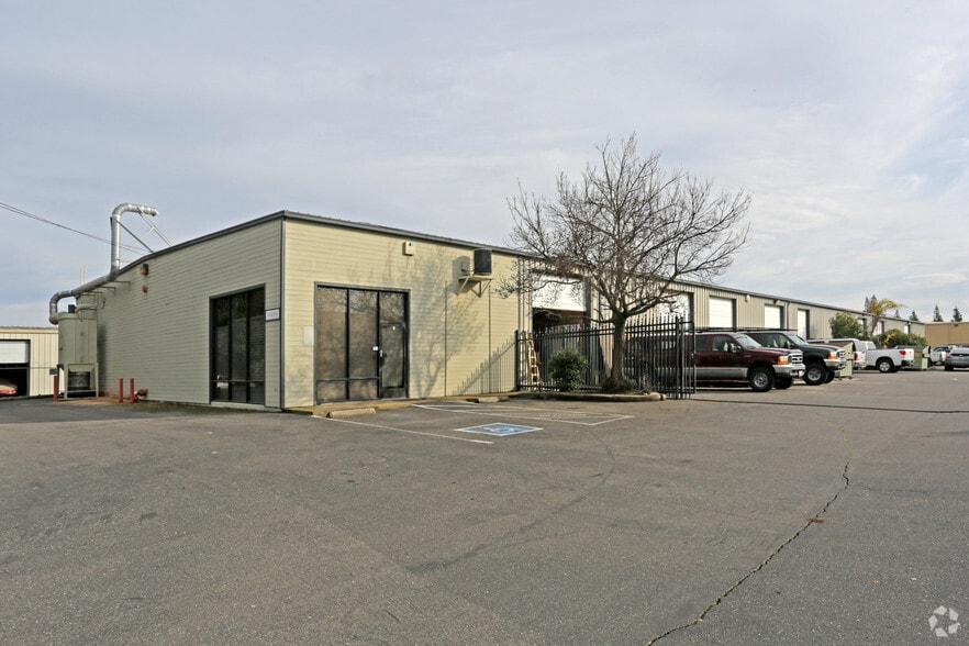 Primary Photo Of 11378 Amalgam Way, Rancho Cordova Warehouse For Lease
