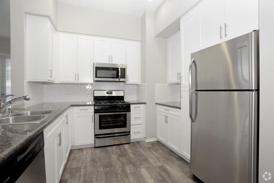 More Photos Of 700 S Myrtle Ave, Monrovia Apartments For Lease