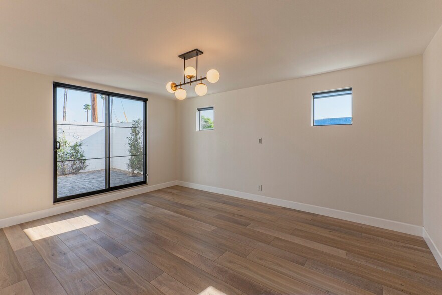 More Photos Of 3530 E Indian School Rd, Phoenix Office For Lease