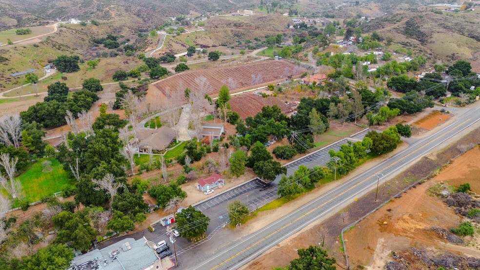 More Photos Of 12117 Sierra Hwy, Santa Clarita Hotel For Sale