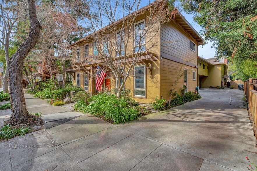 Primary Photo Of 331 Poe St, Palo Alto Apartments For Sale