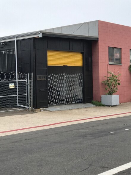 More Photos Of 1861 Main St, San Diego Warehouse For Lease