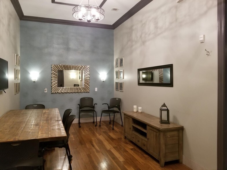 More Photos Of 2251 N Greenville Ave, Richardson Freestanding For Sale