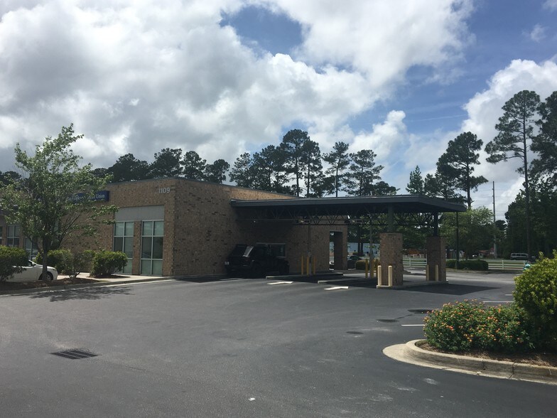 More Photos Of 1109 New Pointe Blvd, Leland Freestanding For Lease