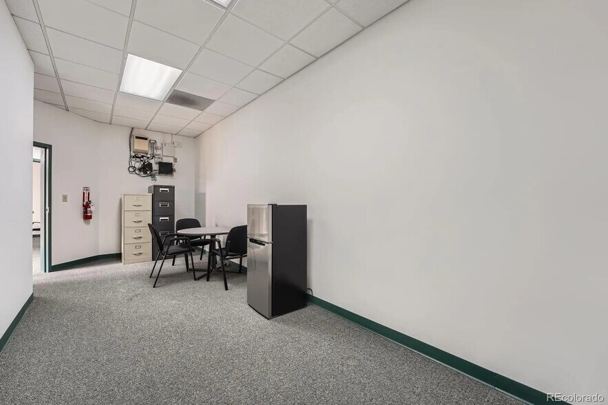 More Photos Of 2220 S Fraser St, Aurora Office For Sale