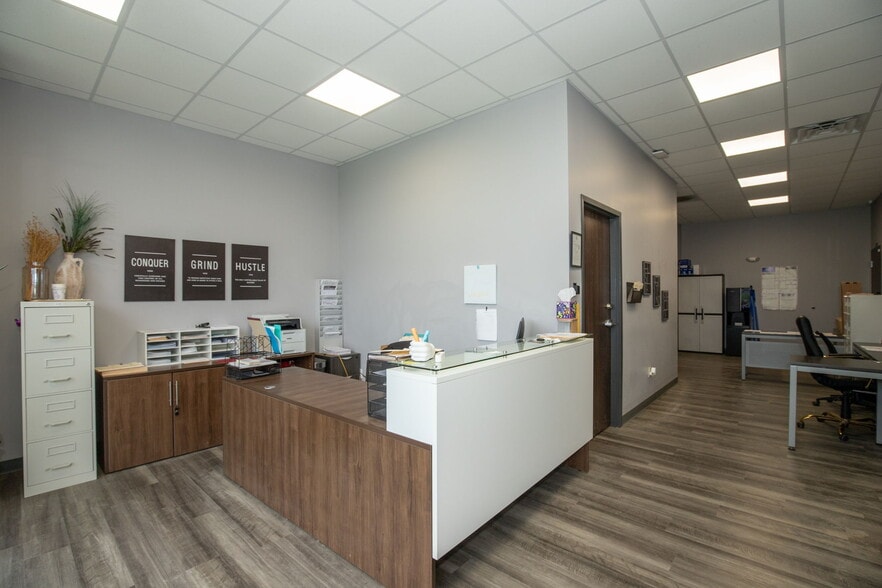More Photos Of 311 Corporate Dr, Shelbyville Warehouse For Sale