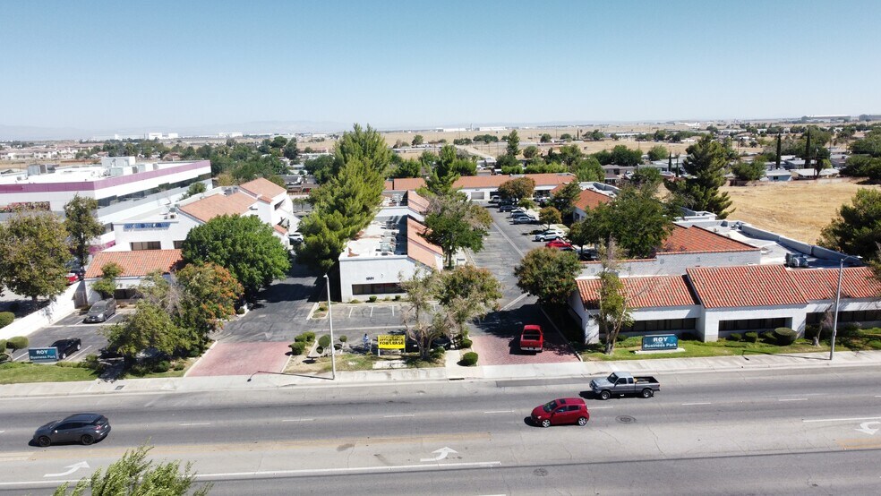 More Photos Of 1543 E Palmdale Blvd, Palmdale Medical For Lease