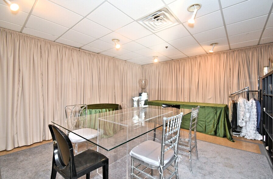More Photos Of 900 Schell Ln, Phoenixville Office For Sale