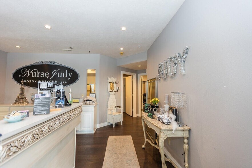 More Photos Of 3060 S Fremont Ave, Springfield General Retail For Sale