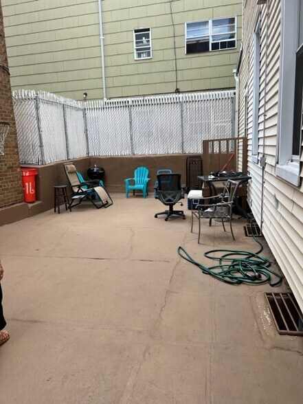 More Photos Of 413 16th St, Union City Multifamily For Sale