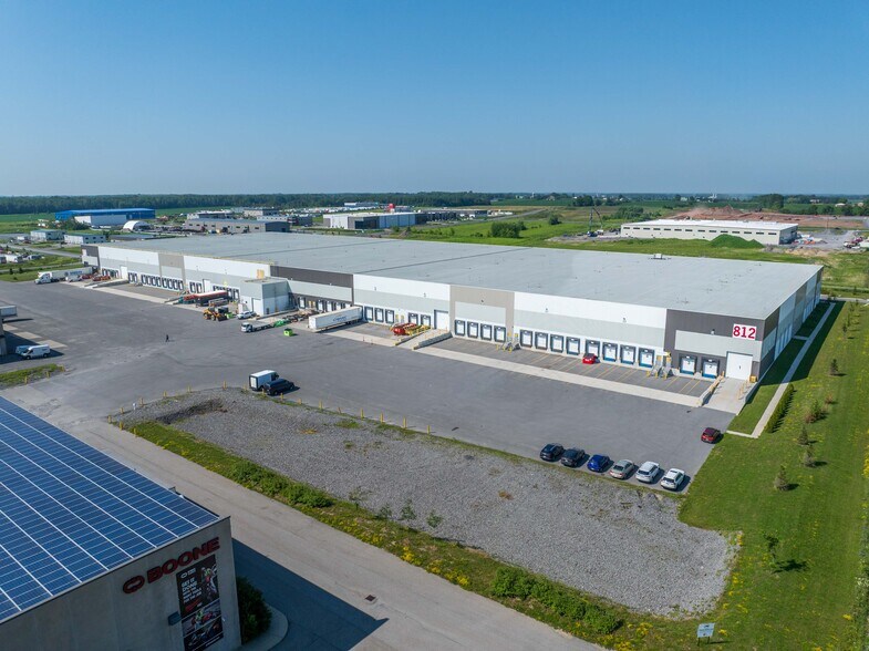 More Photos Of 812 Burton Rd, Vars Warehouse For Lease