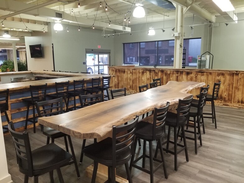 More Photos Of 7909 High School Rd, Elkins Park Restaurant For Sale