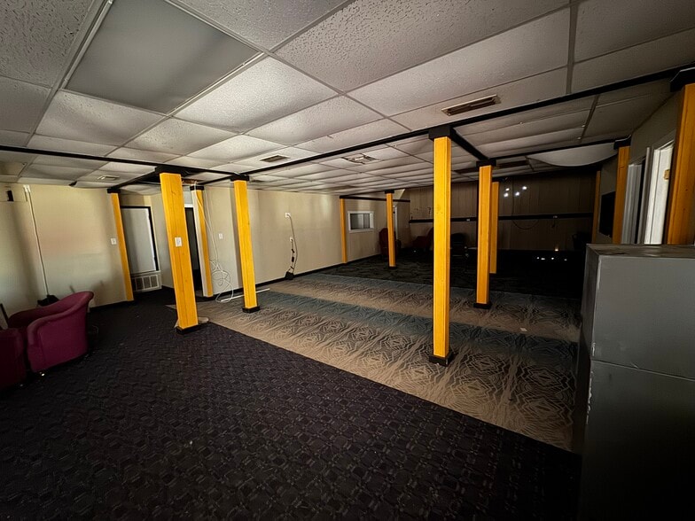 More Photos Of 14550 E Interstate 10, Marion Flex For Lease