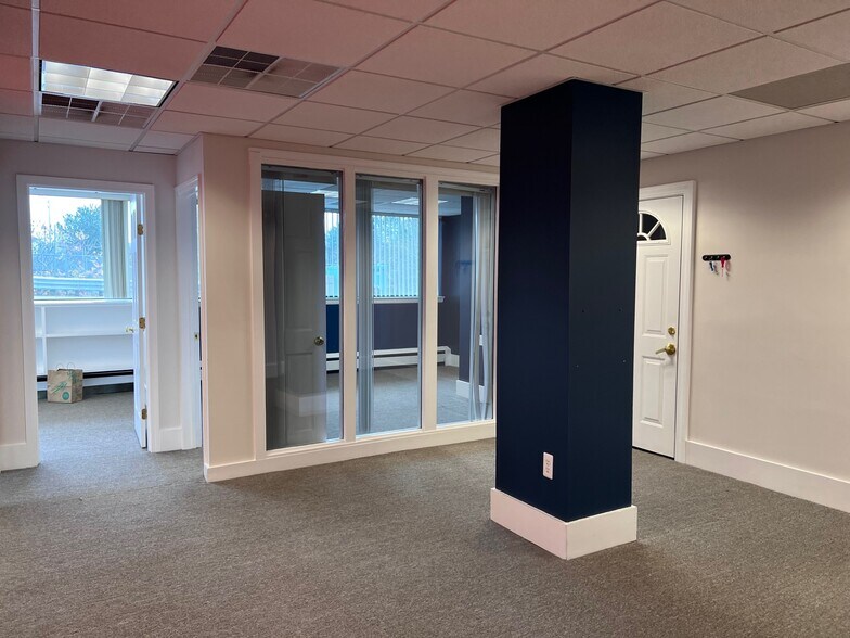 Primary Photo Of 701 Washington St, Newton Medical For Lease