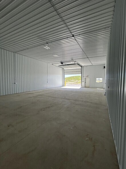 More Photos Of 700 Armstrong Dr, Fairmont Service For Sale