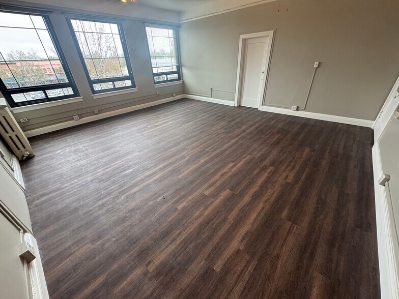 More Photos Of 230 SW 3rd St, Corvallis Office For Lease